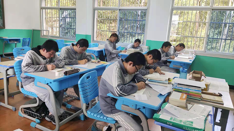 孩子不听话全封闭管教学