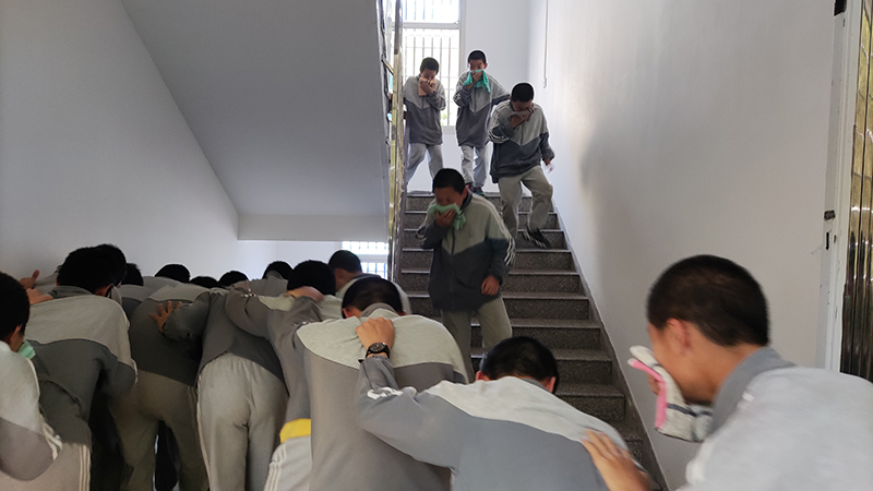 全封闭正规戒网瘾学校