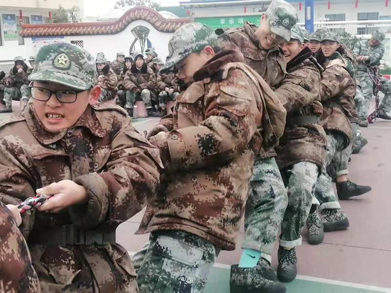 承德叛逆青少年厌学网瘾的军事化管理学校