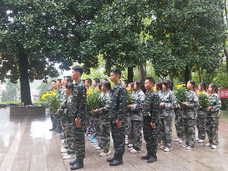 昭通封闭式管理叛逆学生正规网瘾戒除学校