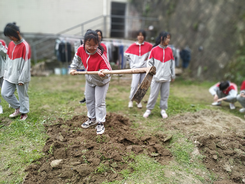 漳州少年叛逆逃学网瘾全封闭管理学校