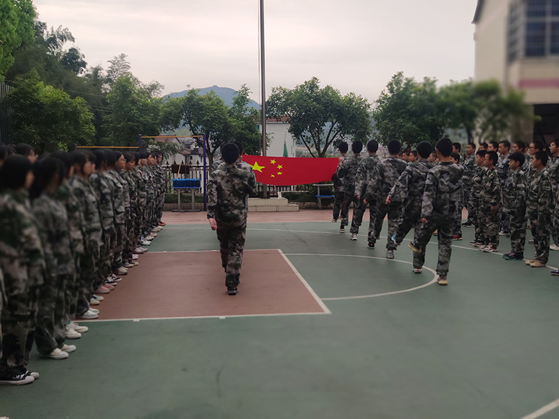 广州全封闭学校|叛逆孩子教育改变学校