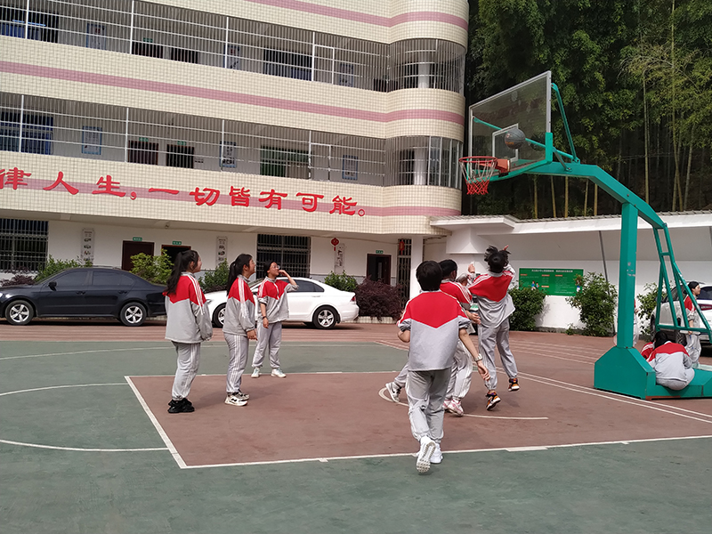 郑州军事化管理改造叛逆小孩的学校