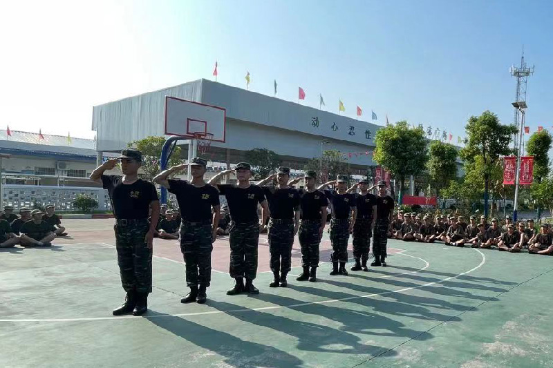 武汉全封闭学校