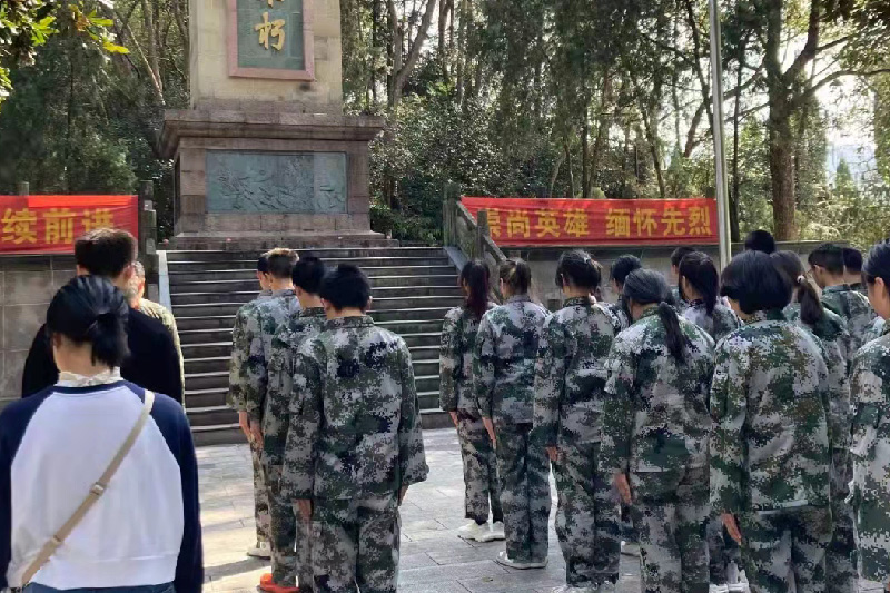 正规网瘾全封闭式学校